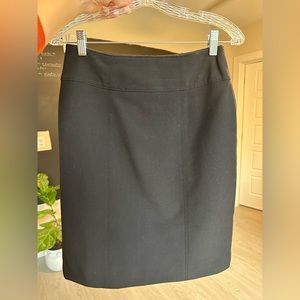 Classic black skirt in EUC!